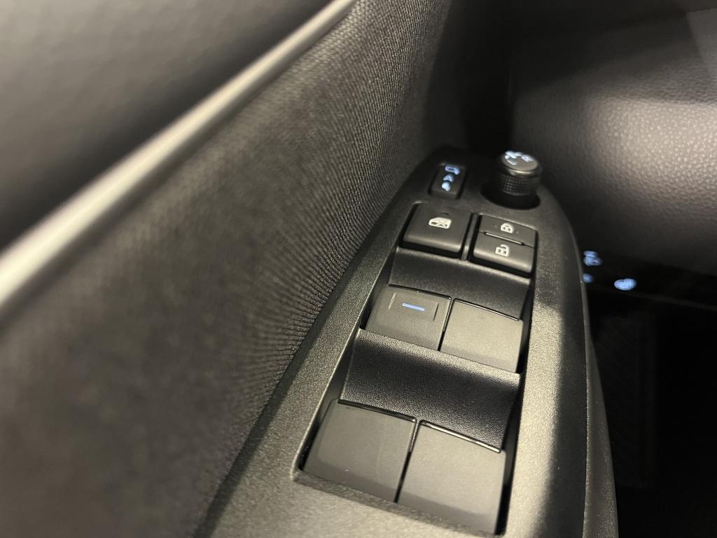 Toyota Yaris 1.5 hybrid 130 executive | incl. € 3.500,-- voorraad voordeel 