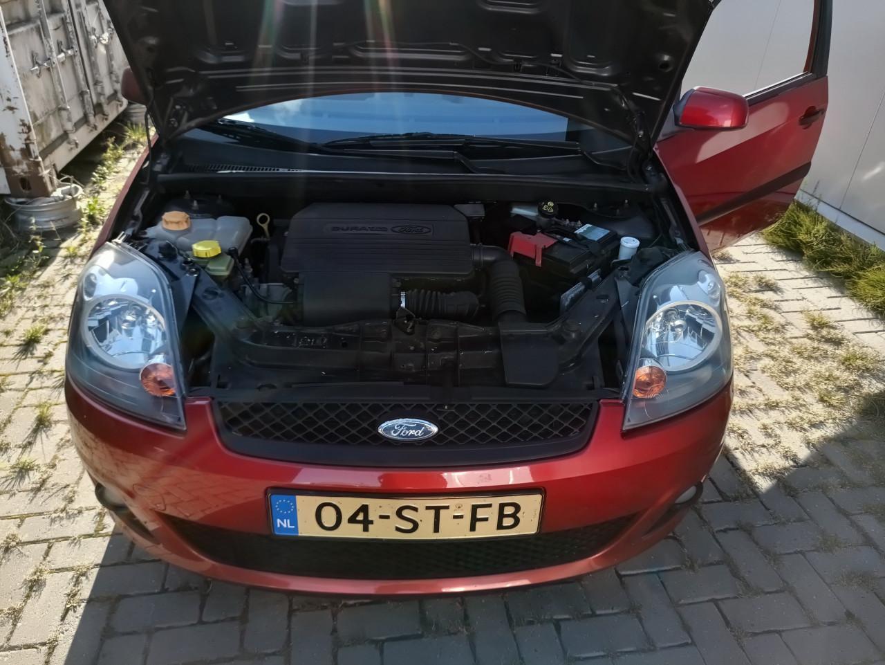 Ford Fiesta 2006 / 80.000KM