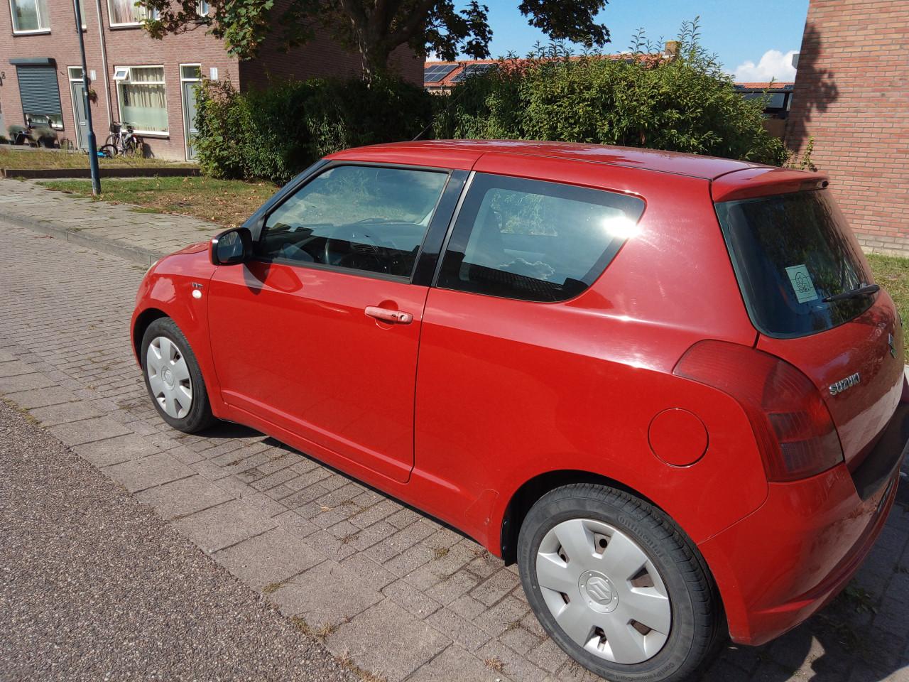 Te koop Suzuki Swift 1.5 bouwjaar 2006 met vol jaar APK tot 22-09-2027