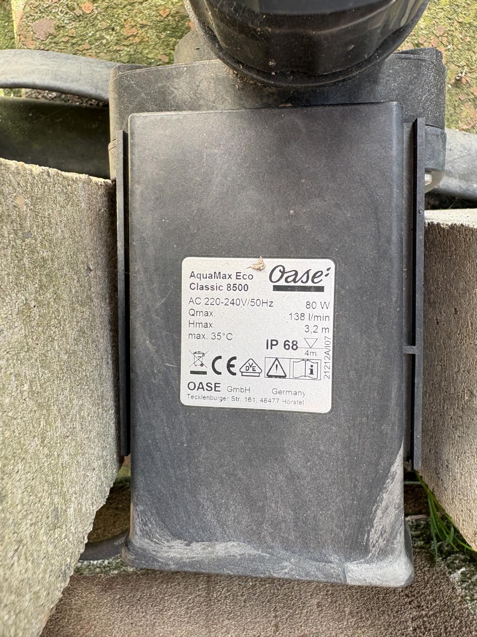 Koi karper en vijver onderdelen teab