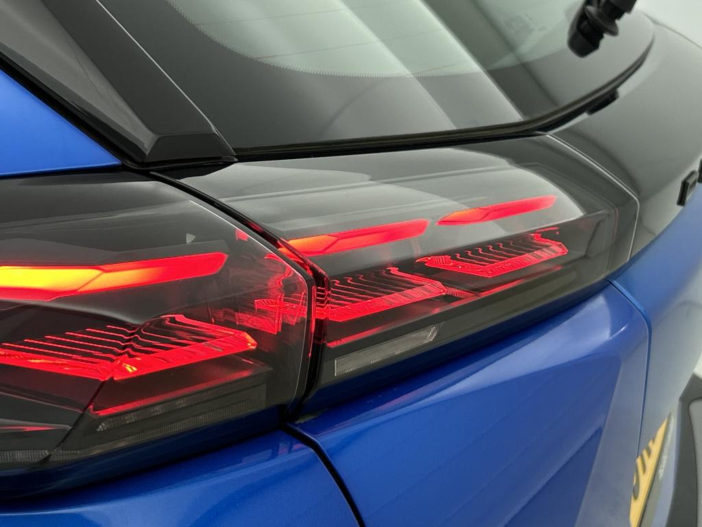 Peugeot E-2008 ev style 50 kwh | rijklaar |