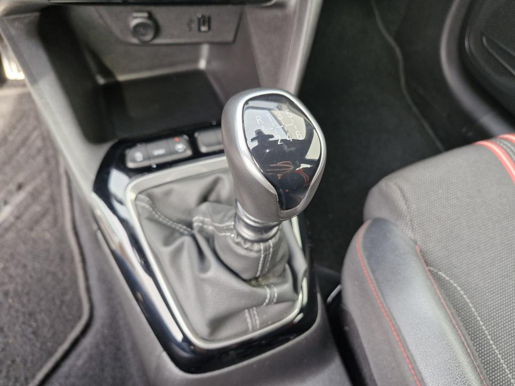 Opel Corsa 1.2 gs line turbo 101 pk | multimedia pakket | licht- en zicht p