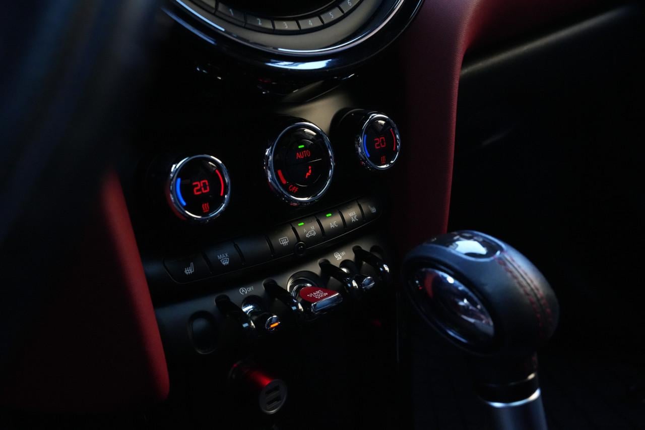 MINI Cooper S JCW Automaat. Led. Panoramadak. Cruise control.
