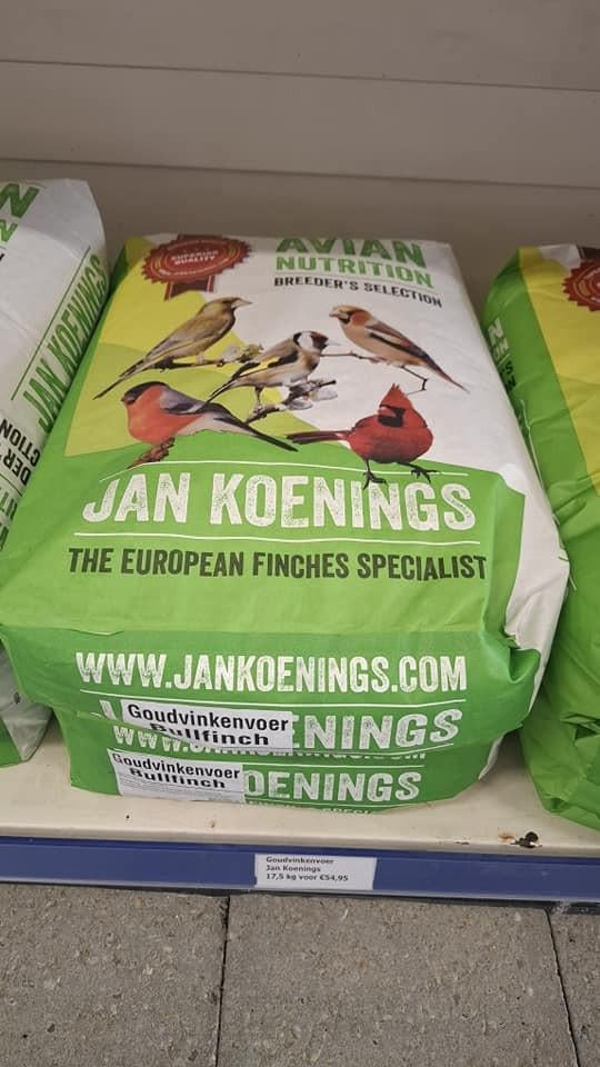 Diverse vogelvoeders van Jan Koenings