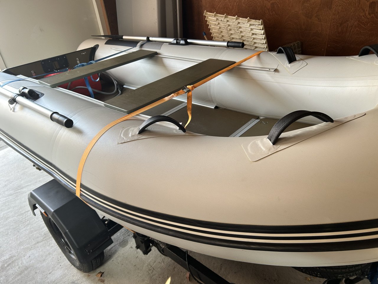 Te koop Beekman Rubberboot met Mercury motor en trailer