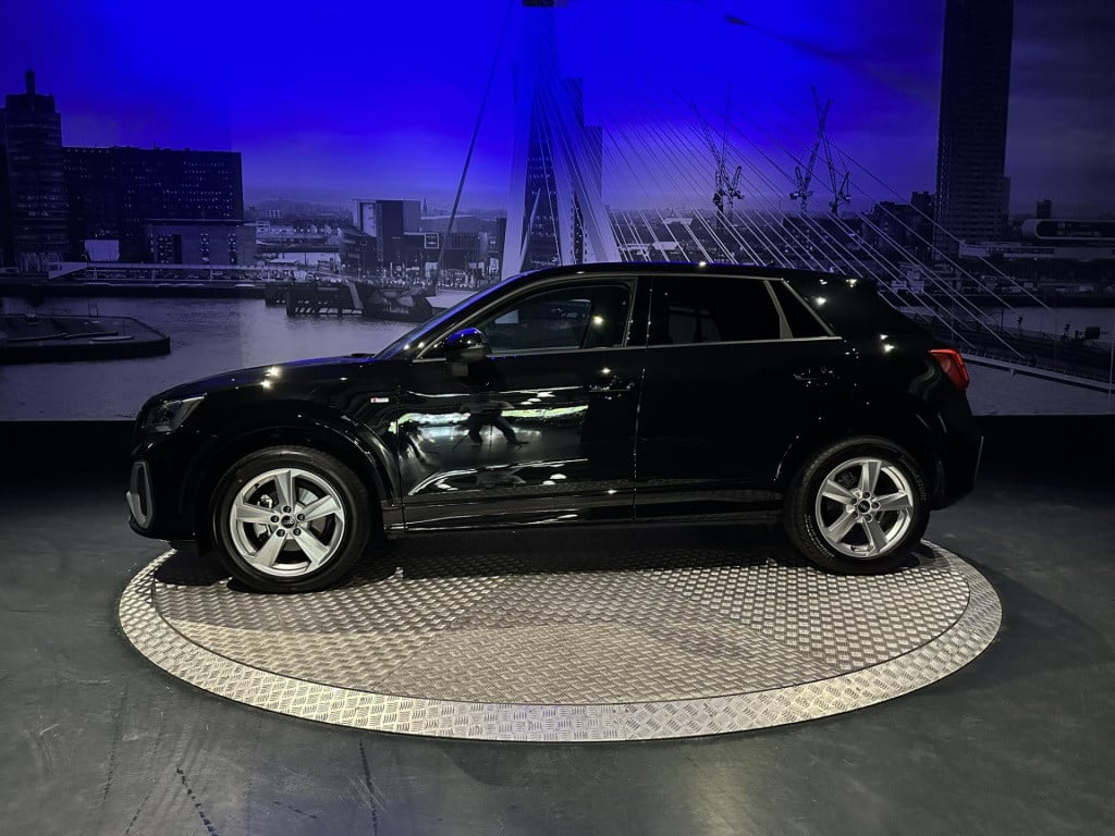 Audi Q2 35 tfsi s edition *navi*appconnect*camera*