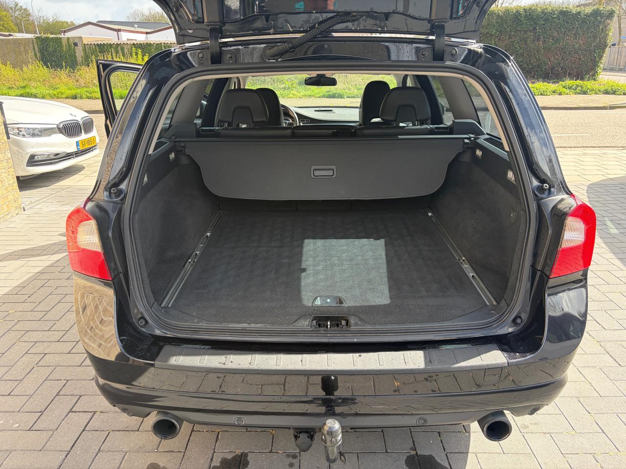 Volvo V70 2.0T R-Editon 2011 Airco Navi PDC CCT LEDER