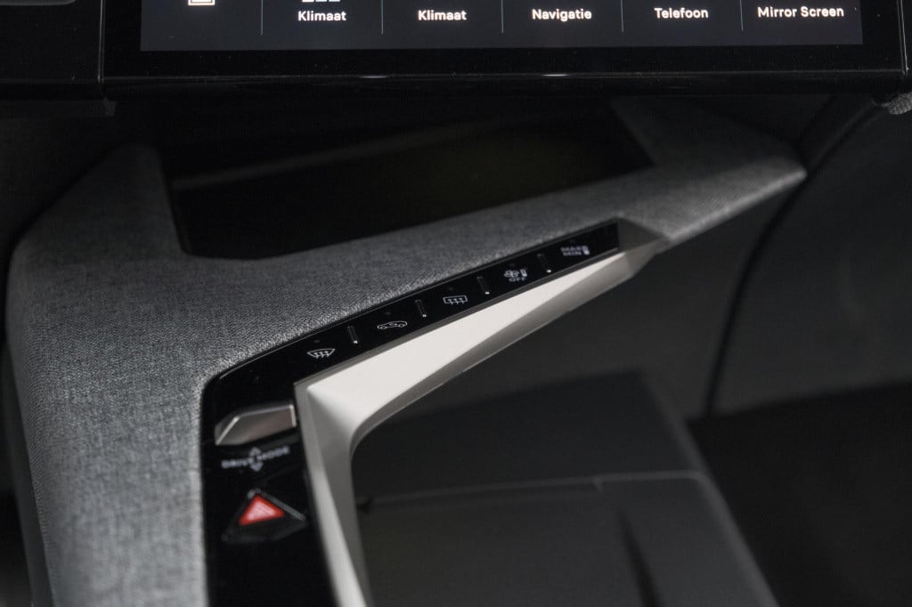 Peugeot 3008 hybrid 136 e-dsc6 gt | camera | adaptieve cruise control | ele
