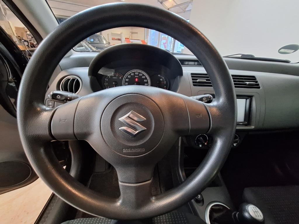 Suzuki Swift 1.3 gls|verkocht