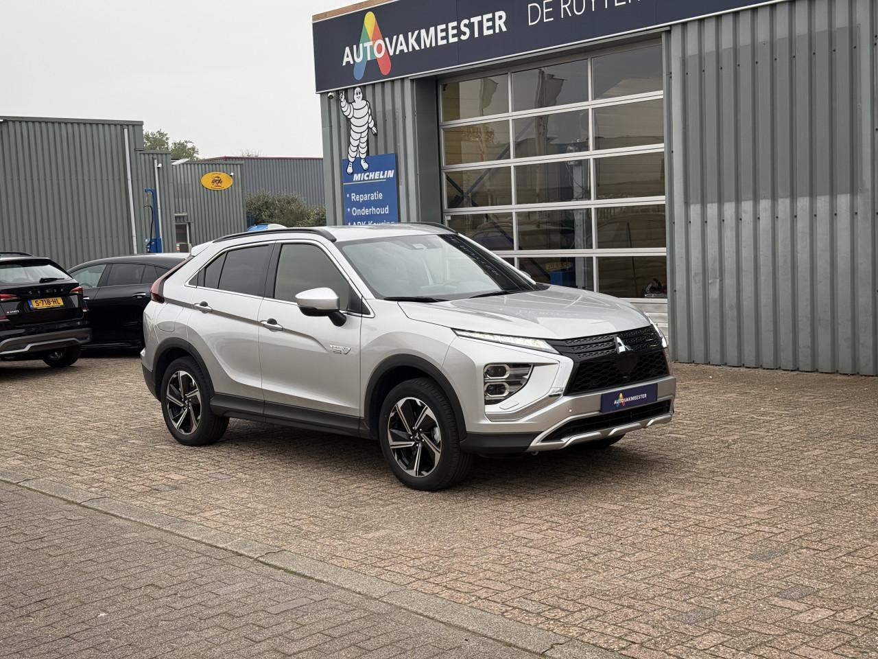 VERKOCHT! Mitsubishi Eclipse Cross - 2.4 PHEV Intense+