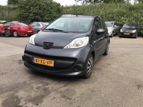 Peugeot 107 1.0-12v xs