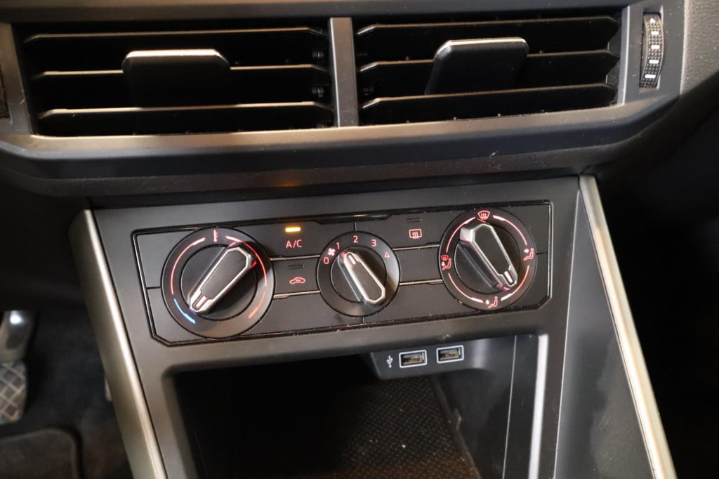Volkswagen Polo 1.0 tsi comfortline nl auto, acc, trekhaak, appconnect