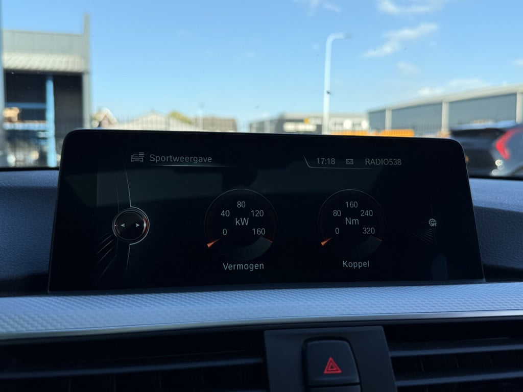 BMW 3-serie 320i m-sport | 360 camera | head-up | leder | schuif / kantel d