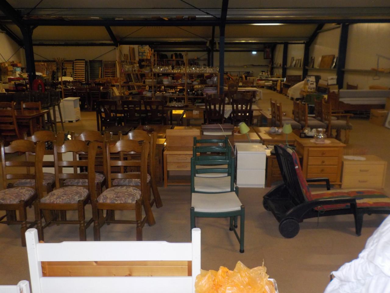 Extreem grote werk- hobby vergader of eettafel 245x 123 cm voor 12 personen