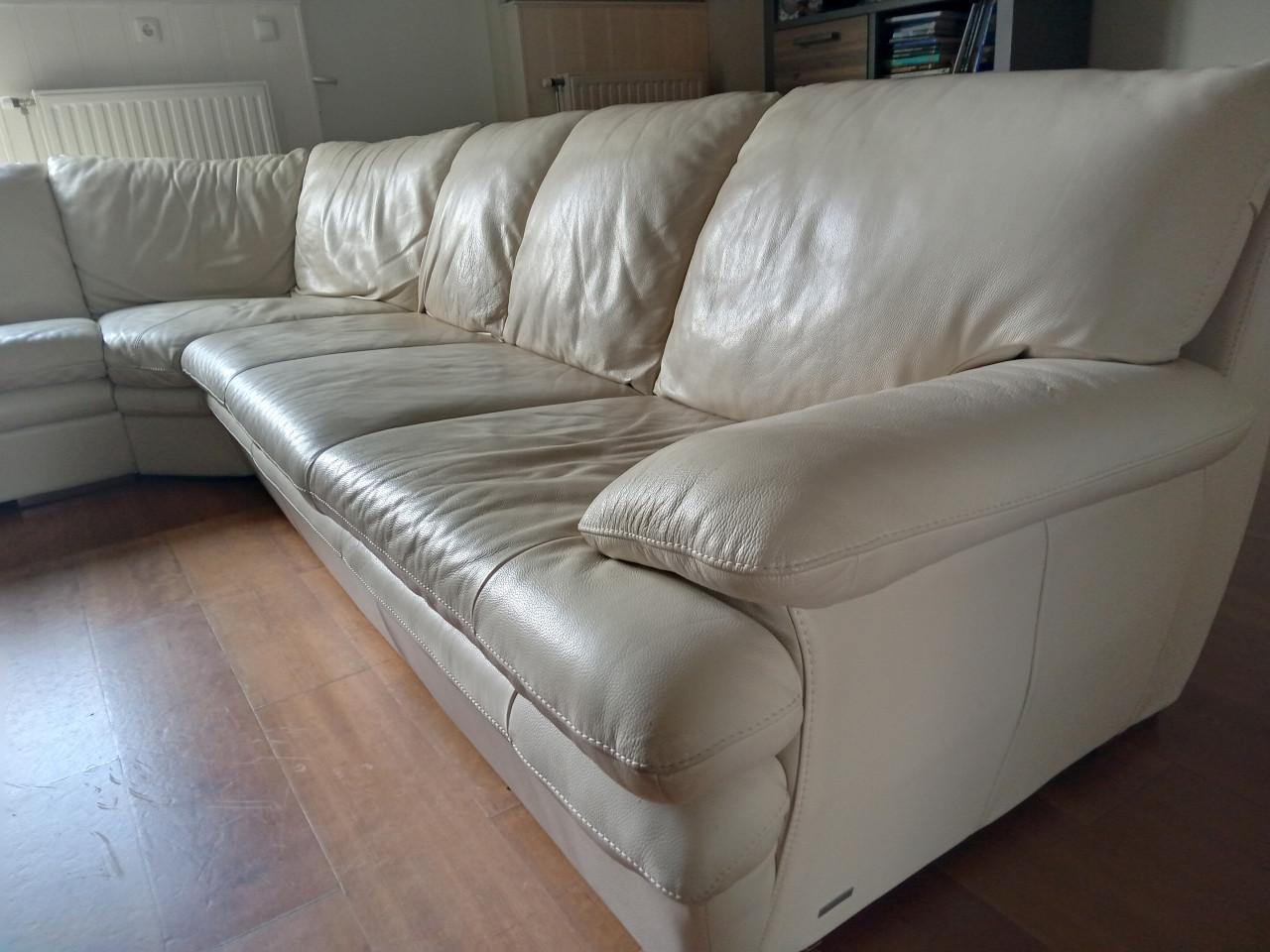 Witte leren hoekbank