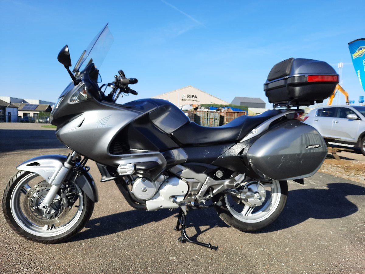 Honda Deauville 700 abs uit 2007