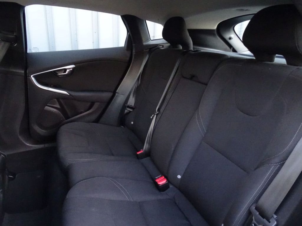 Volvo V40 1.6 t2 momentum stoelverwarming | navi | bluetooth