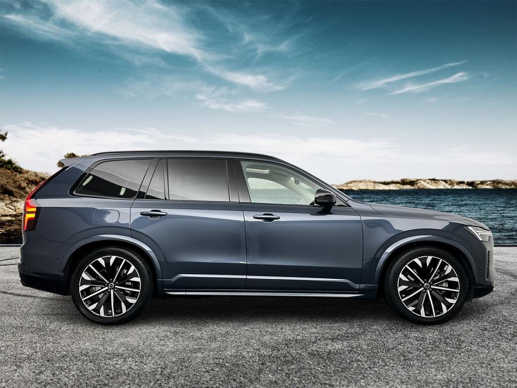 Volvo XC90 t8 455pk recharge ultra dark| b&w audio| trekhaak| luchtvering