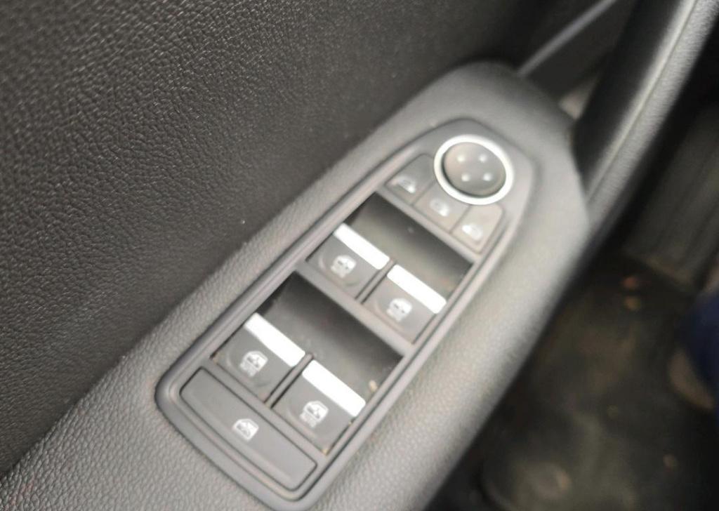 Renault Captur 1.6 e-tech plug-in hybrid 160 intens