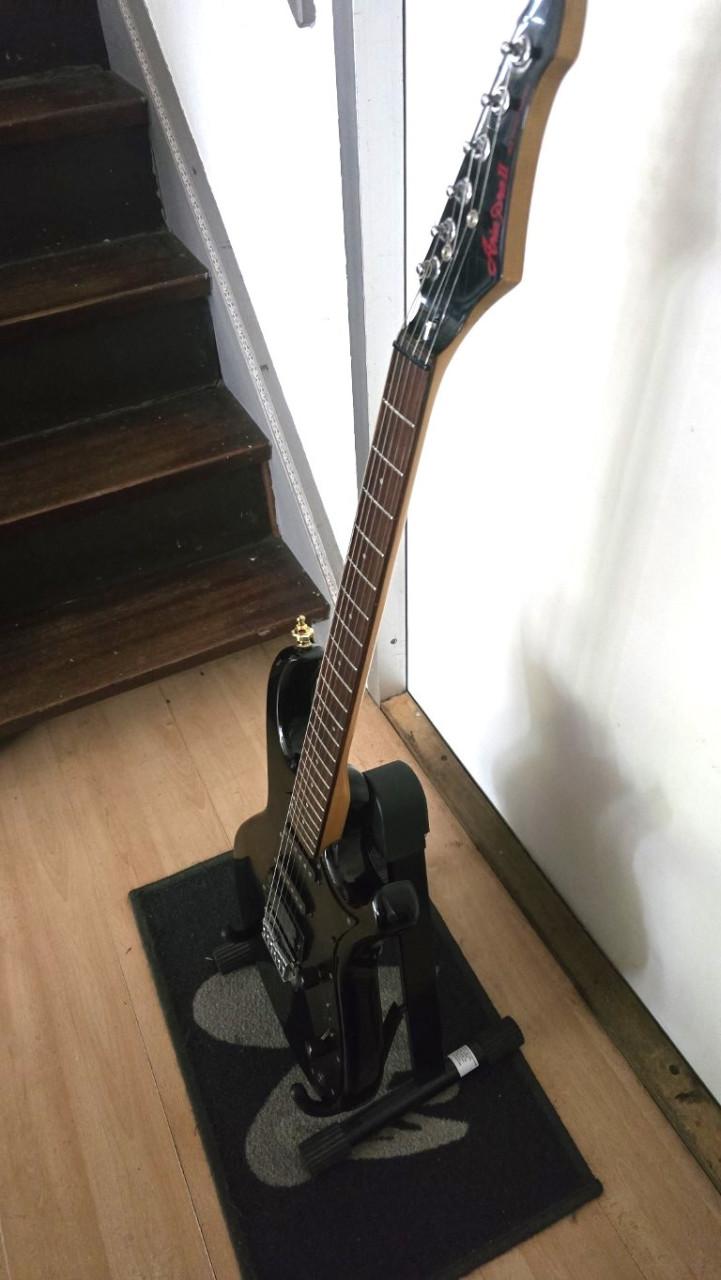 Prachtige Vintage Aria Pro 2 Wildcat