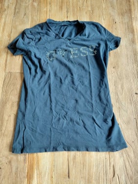 Guess t shirts
