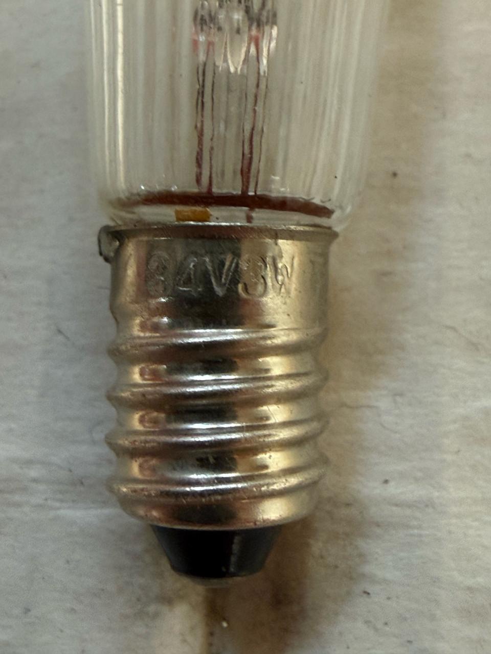 Gratis E10 34V 3W lampjes voor kerst