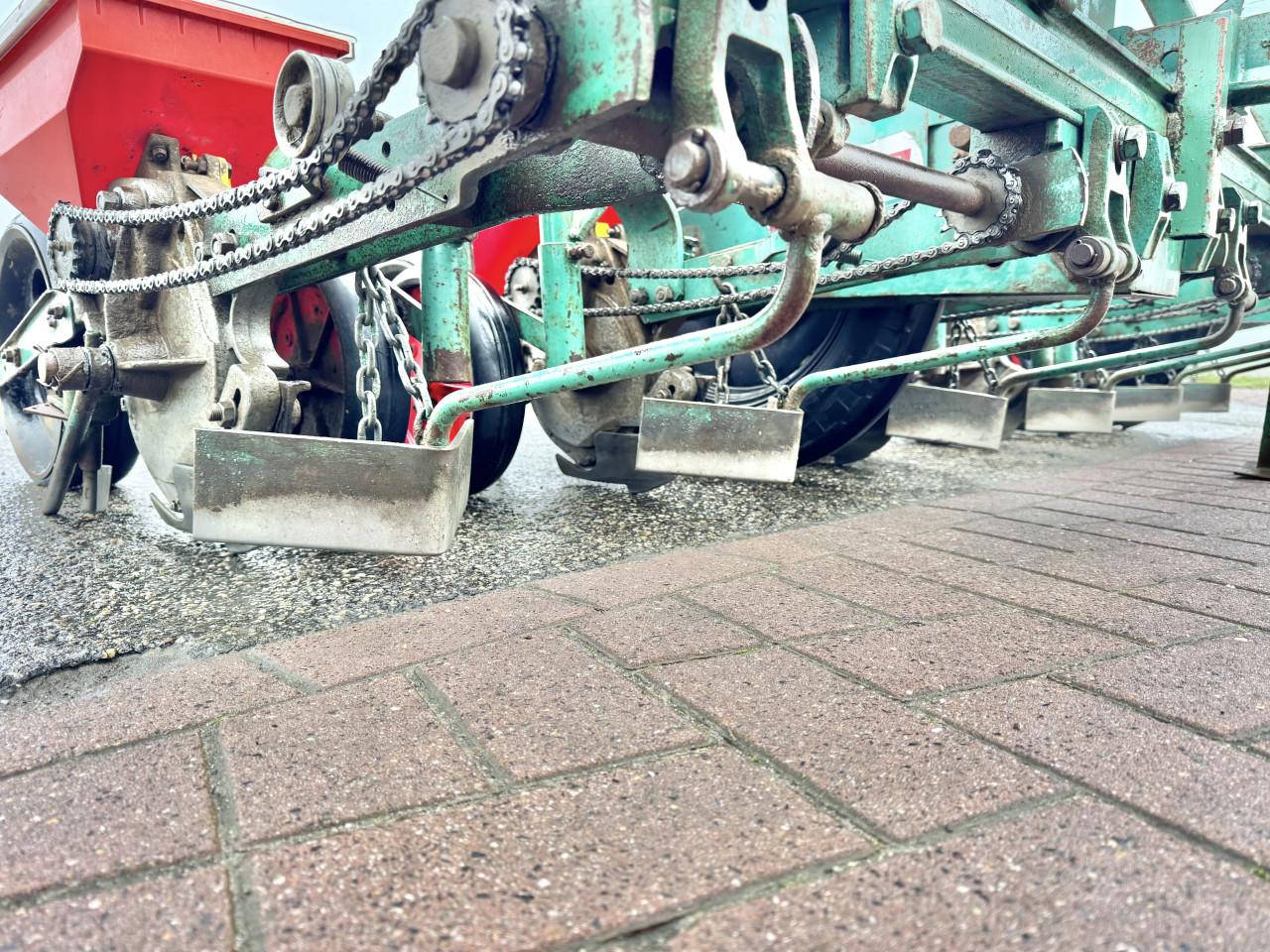 Vicon 6 rijer bietenzaaier 6x50cm