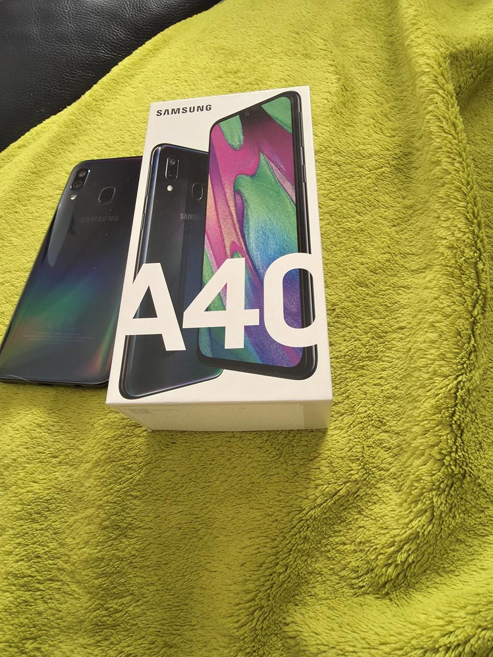 Te koop samsung A40 64gb nieuw
