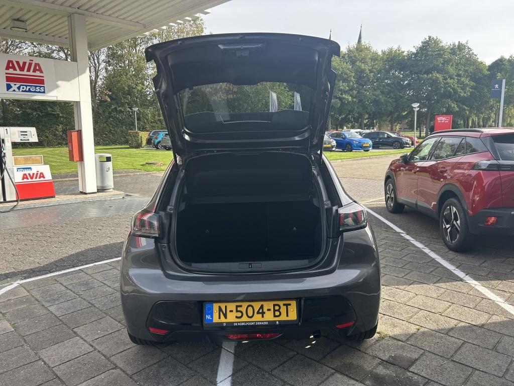 Peugeot 208 1.2 puretech 100pk eat8 allure pack 3d cockpit | apple carplay 