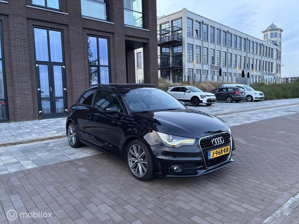 Audi A1 1.4 TFSI S-Line Panorama Automaat km205.202 Nap BJ2011