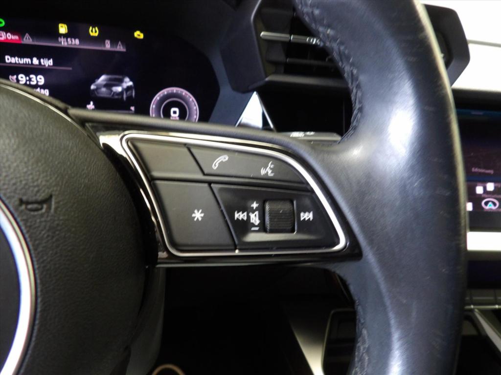 Audi A3 35 tfsi 150pk s tronic s line edition