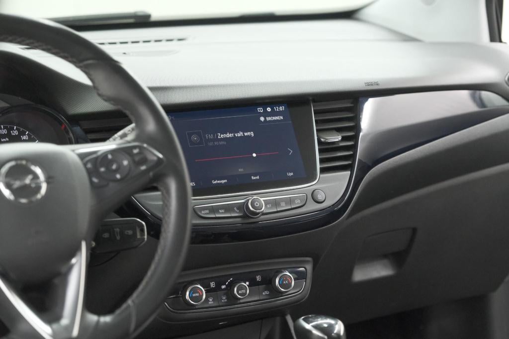 Opel Crossland X 110 turbo innovation | trekhaak | allseason | apple carpla