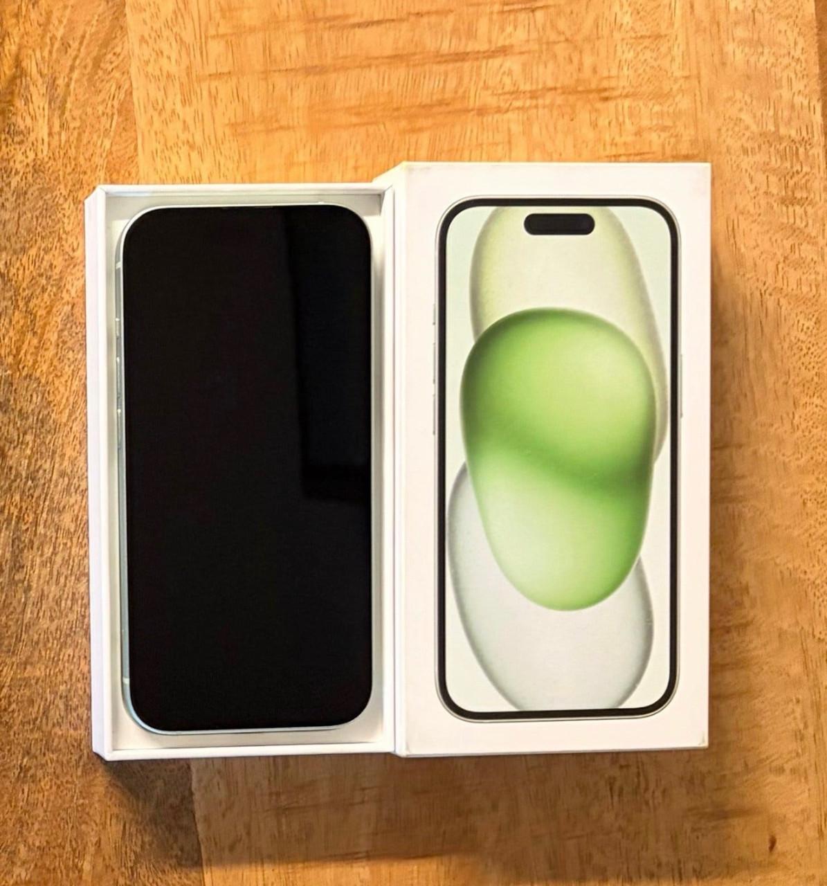 IPhone 15 128GB Zo goed als nieuw