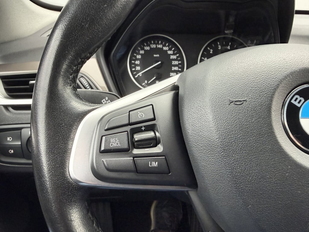 BMW X1 sdrive18i 136pk high executive automaat