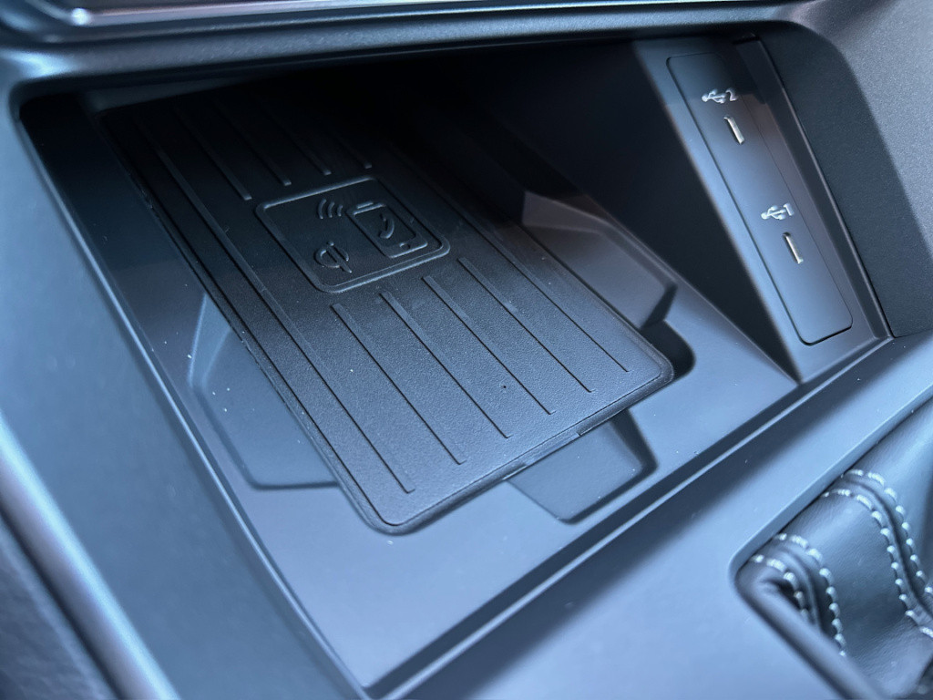 Audi Q3 sportback 45 tfsie s-line | keyless | dode hoek | adapt. cruise | e