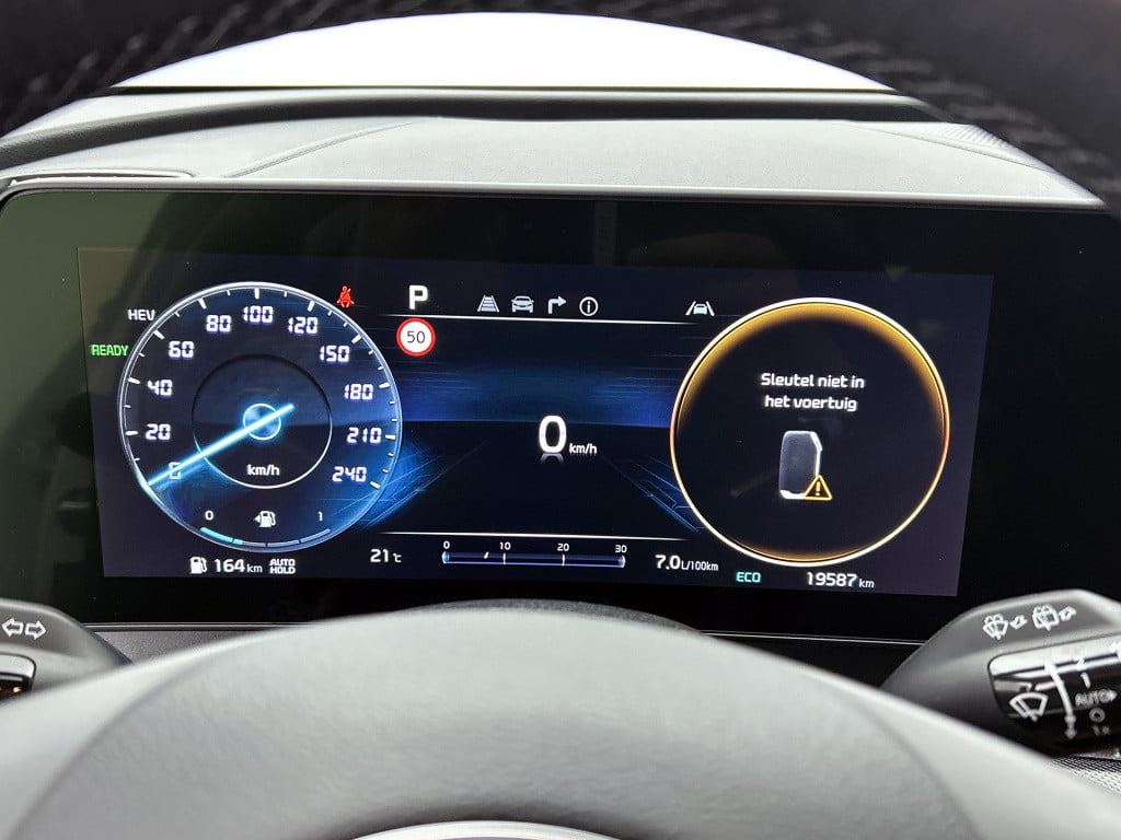 Kia Sportage 1.6 t-gdi plug-in hybrid awd dark edition