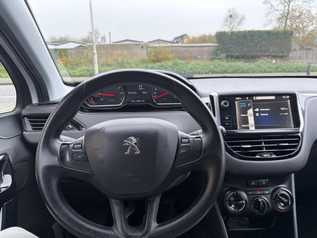 Peugeot 208 1.2vti 2013 5drs airco