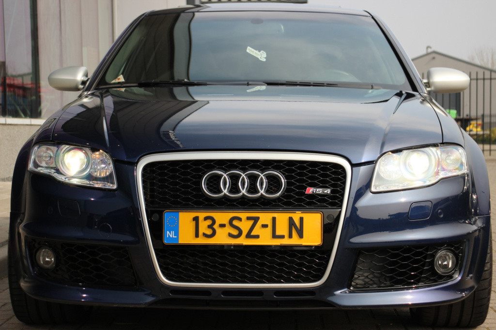 Audi A4 limousine 4.2 v8 rs4 quattro | orig nl | 2de eigenaar | kuipstoelen