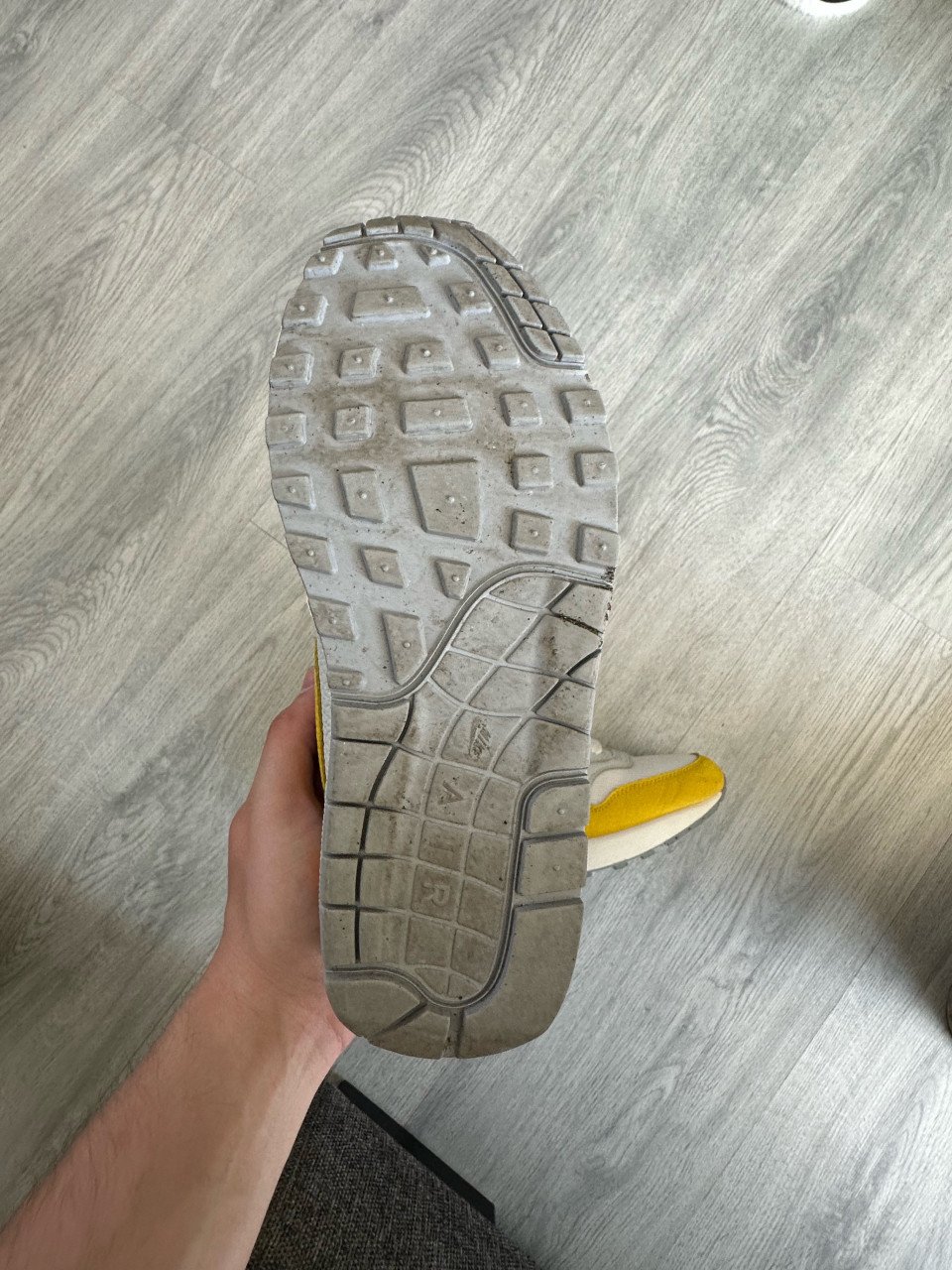 Tekoop Nike airmax One yellow