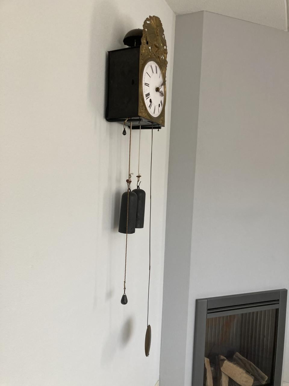 Antieke Franse comtoiseklok