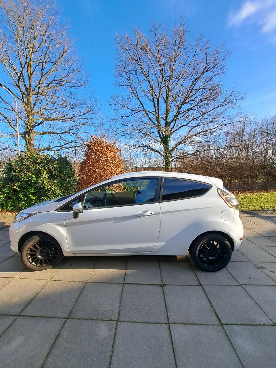 Ford Fiesta 1.25 Titanium 99.000 Km 2011