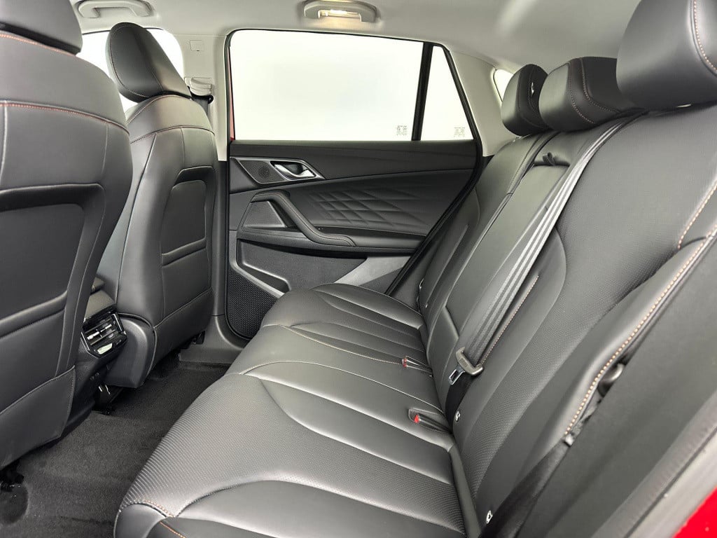 MG Hs mg phev 1.5 luxury | voorraad voordeel op=op | 7 jaar garantie | full