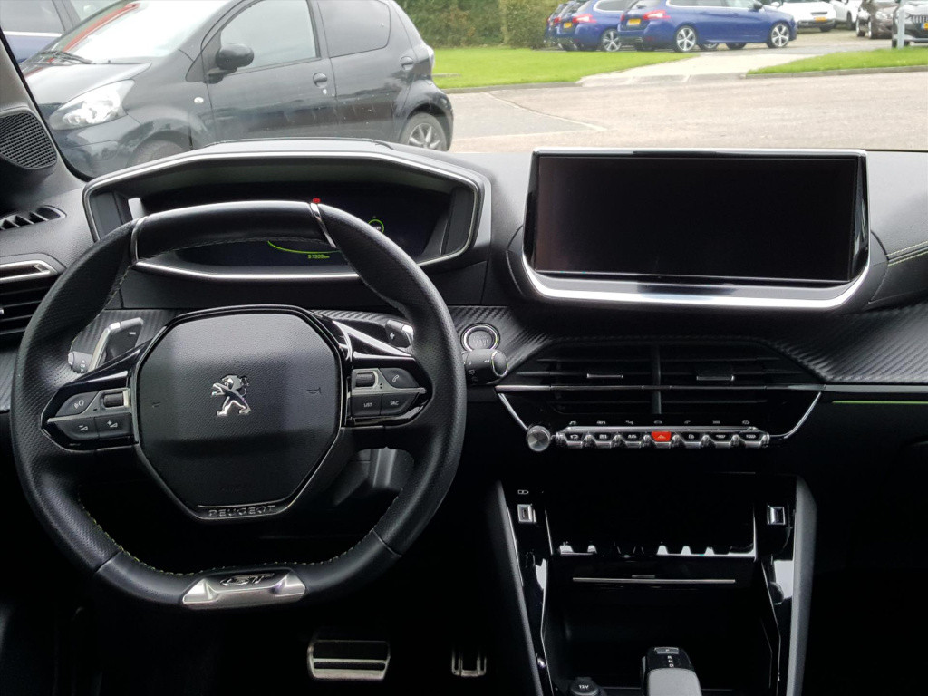 Peugeot 208 gt 1.2 puretech 100pk (vol)automaat (eat8) | navigatie 3d cockp