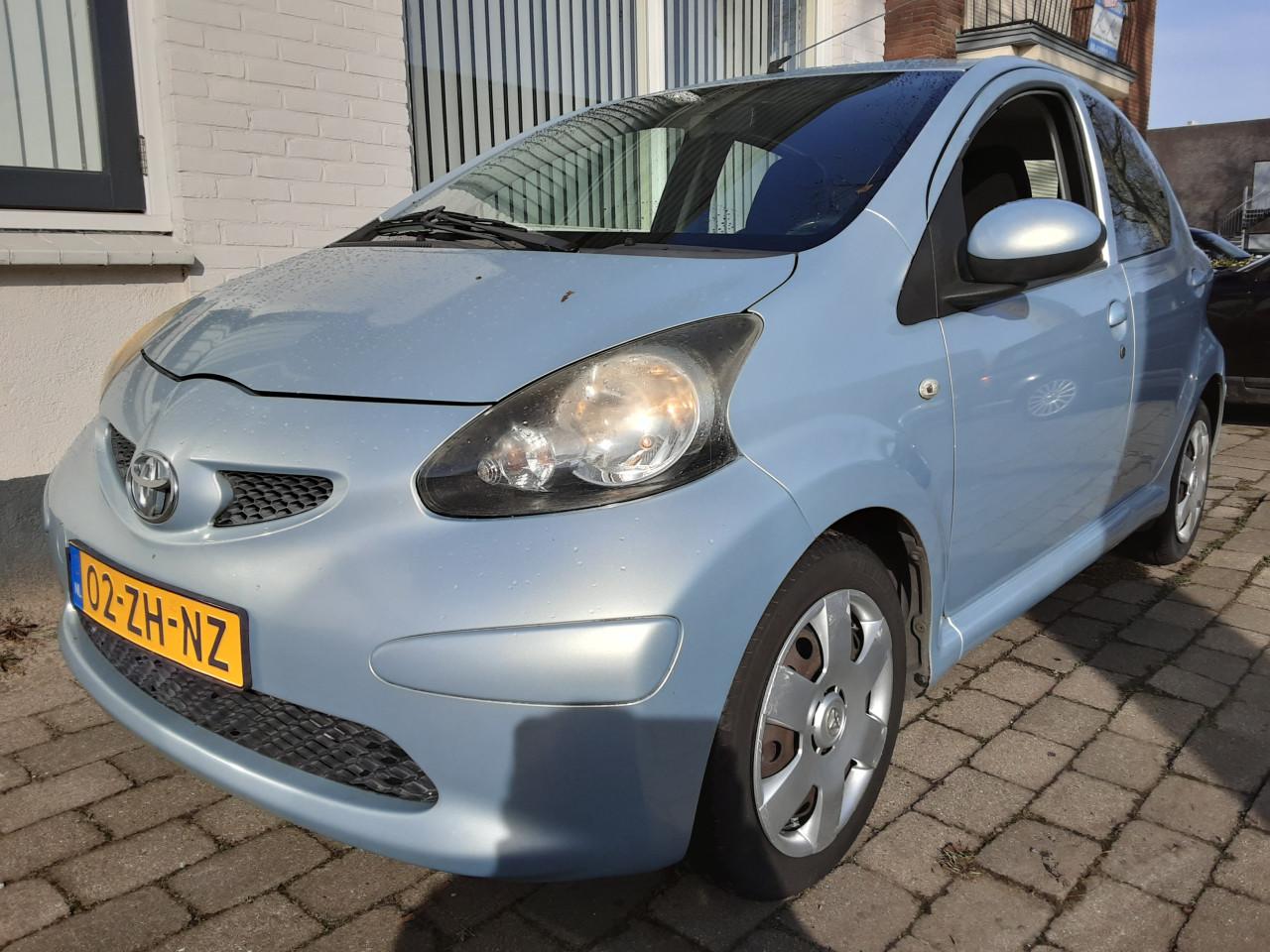 Uniek Toyota Aygo 1.0-12V + met maar 50.110km NAP