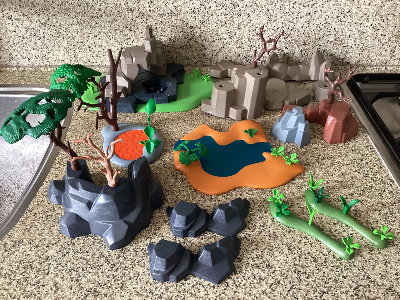 Heel veel verschillende onderdelen van Playmobil.