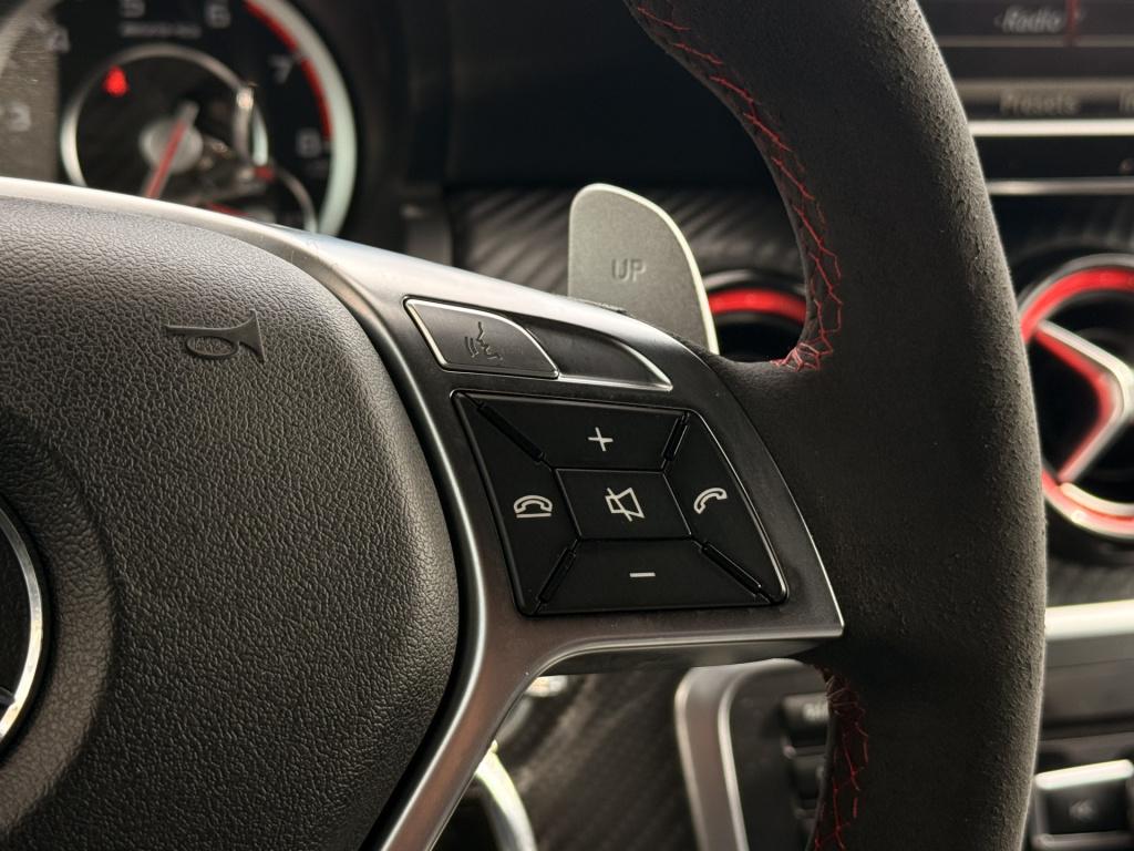 Mercedes-Benz A-Klasse amg 45 4matic | stoelverwarming | kuipstoelen | acht