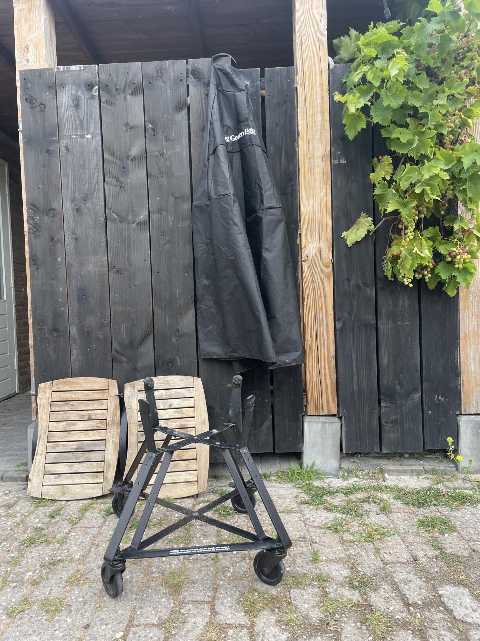 Big Green Egg large onderstel + hoes + zijtafels