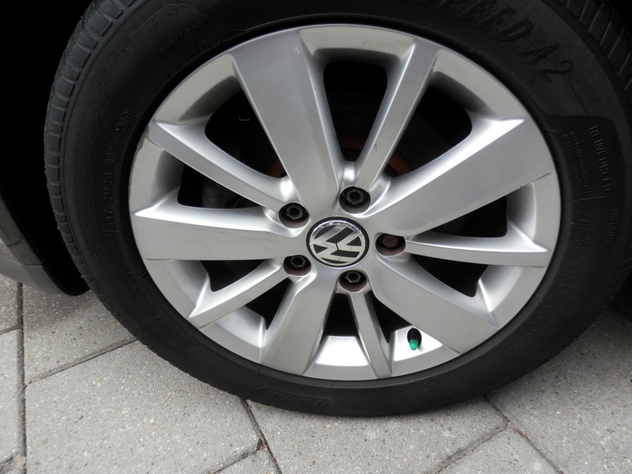 Auto Garant Biedt Aan: Volkswagen Golf Variant 1.4 TSI Trendline Business