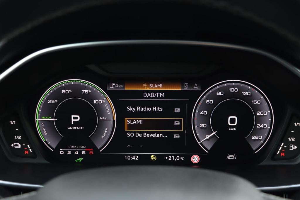 Audi Q3 45 tfsi e s edition 245pk s tronic | soh 90,3% |