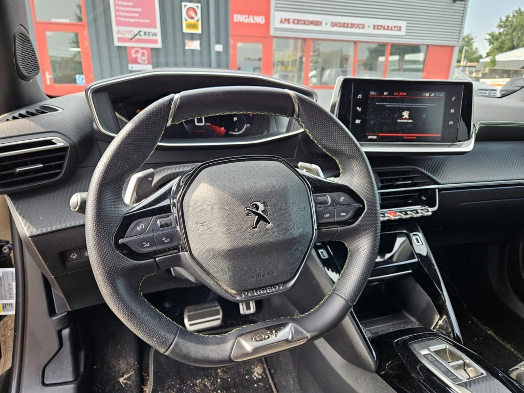 Peugeot 2008 1.2 puretech gt